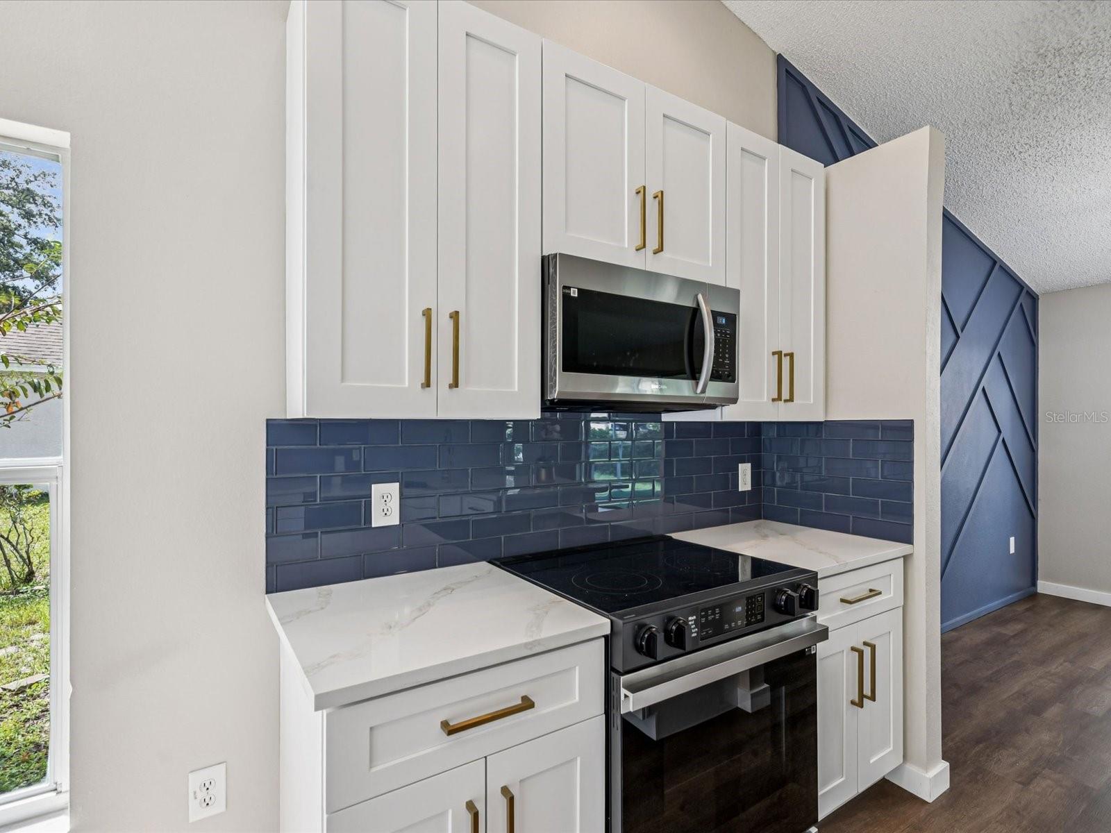 Image 24 of 41 For 26933 Carmen Place