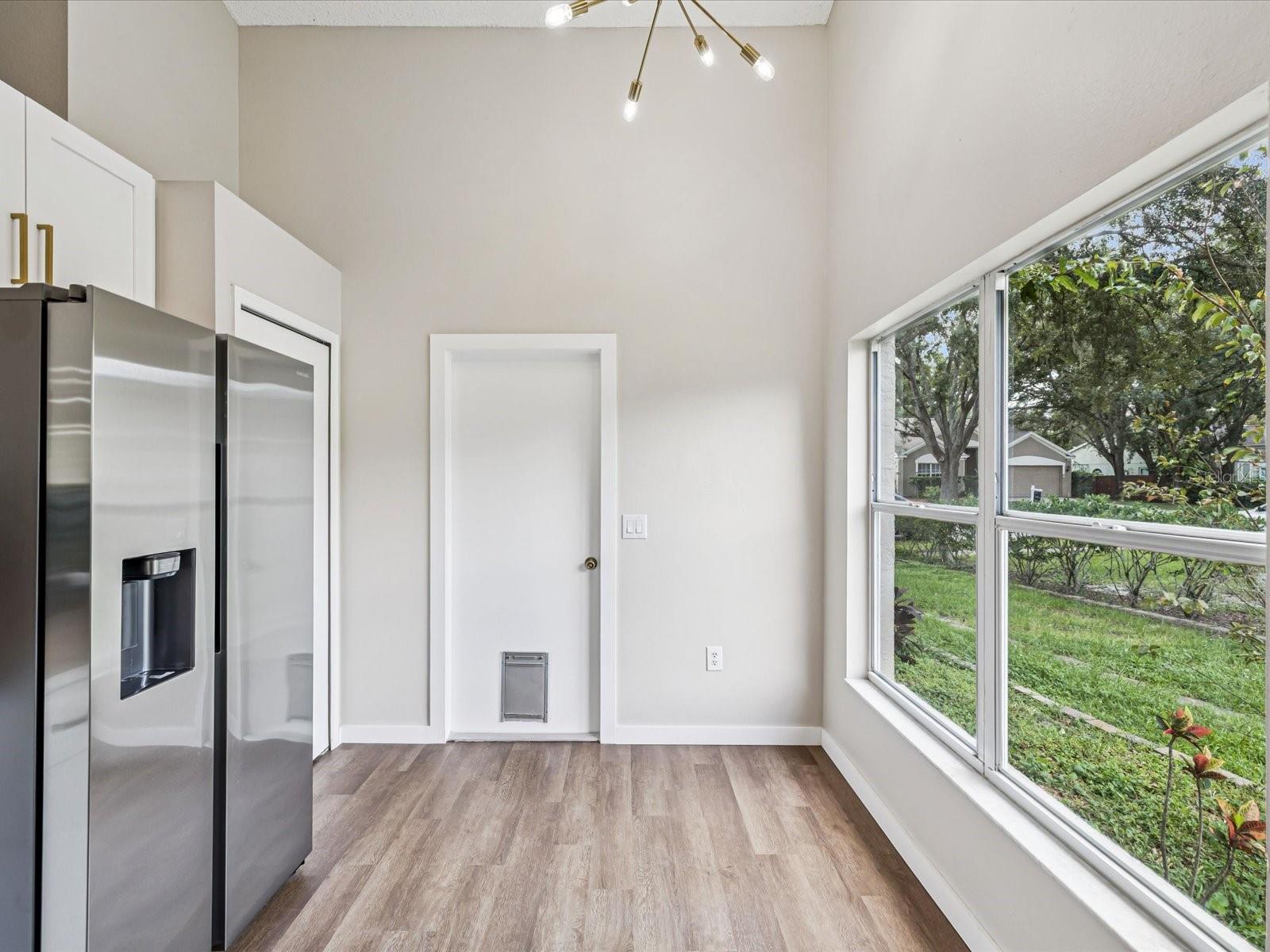 Image 25 of 41 For 26933 Carmen Place