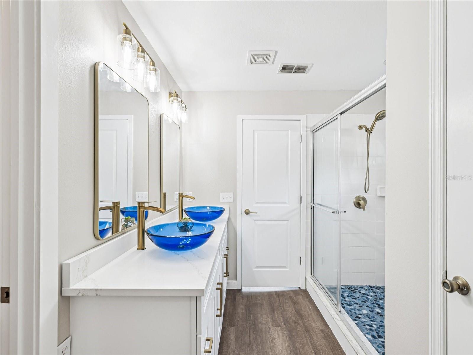 Image 32 of 41 For 26933 Carmen Place
