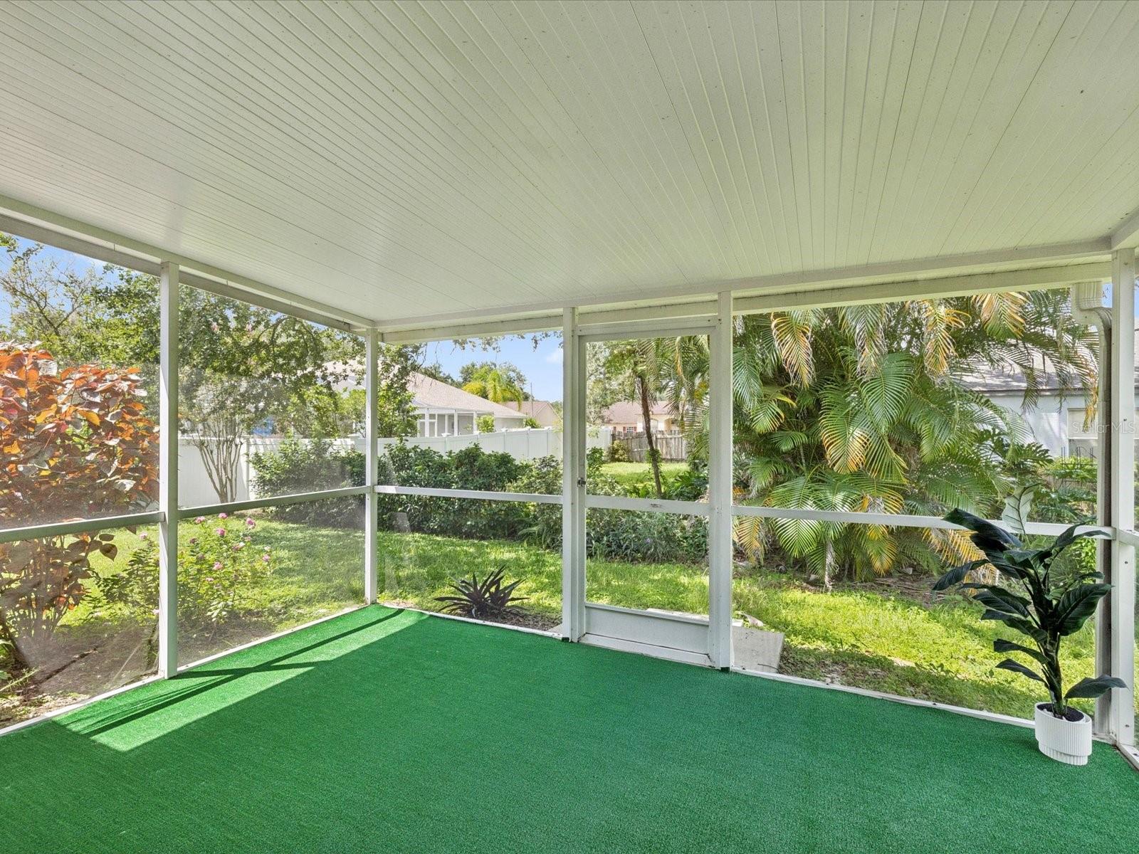 Image 34 of 41 For 26933 Carmen Place