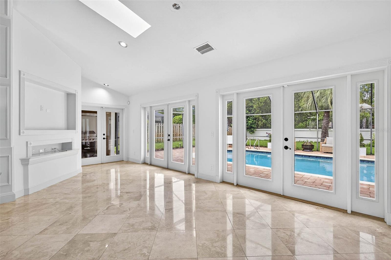 Image 13 of 73 For 3018 Geiger Court