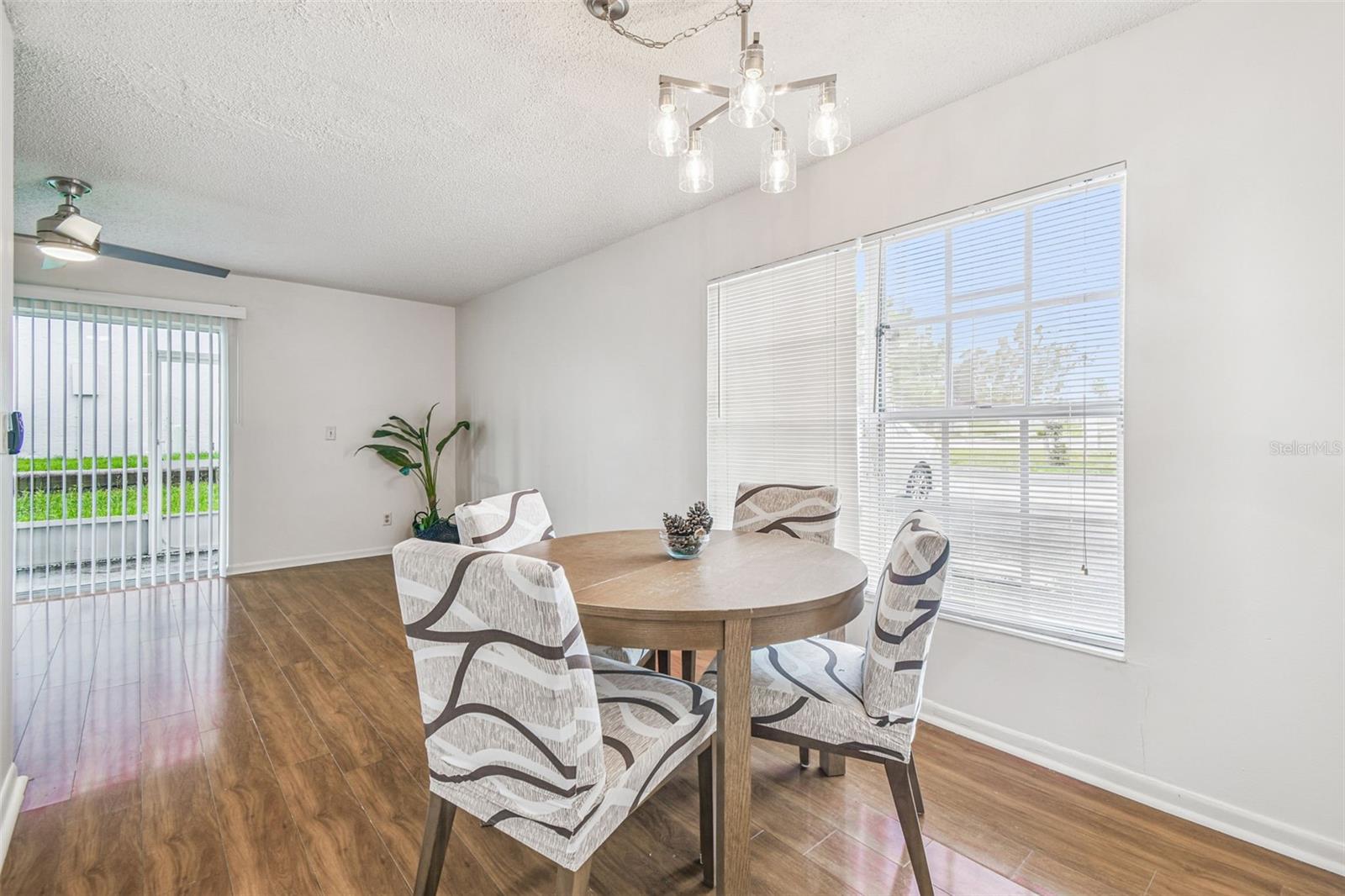 Image 7 of 27 For 5238 Sunridge Palms Drive
