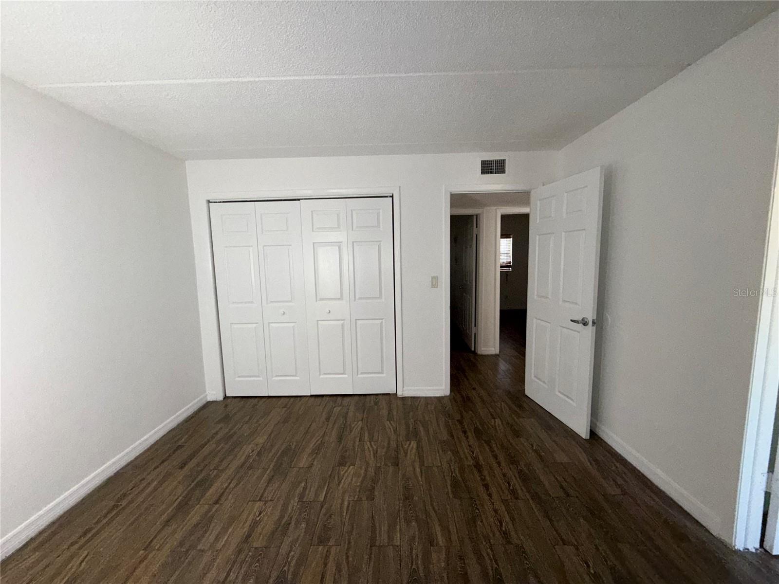 Image 22 of 27 For 14421 Americana Circle 103