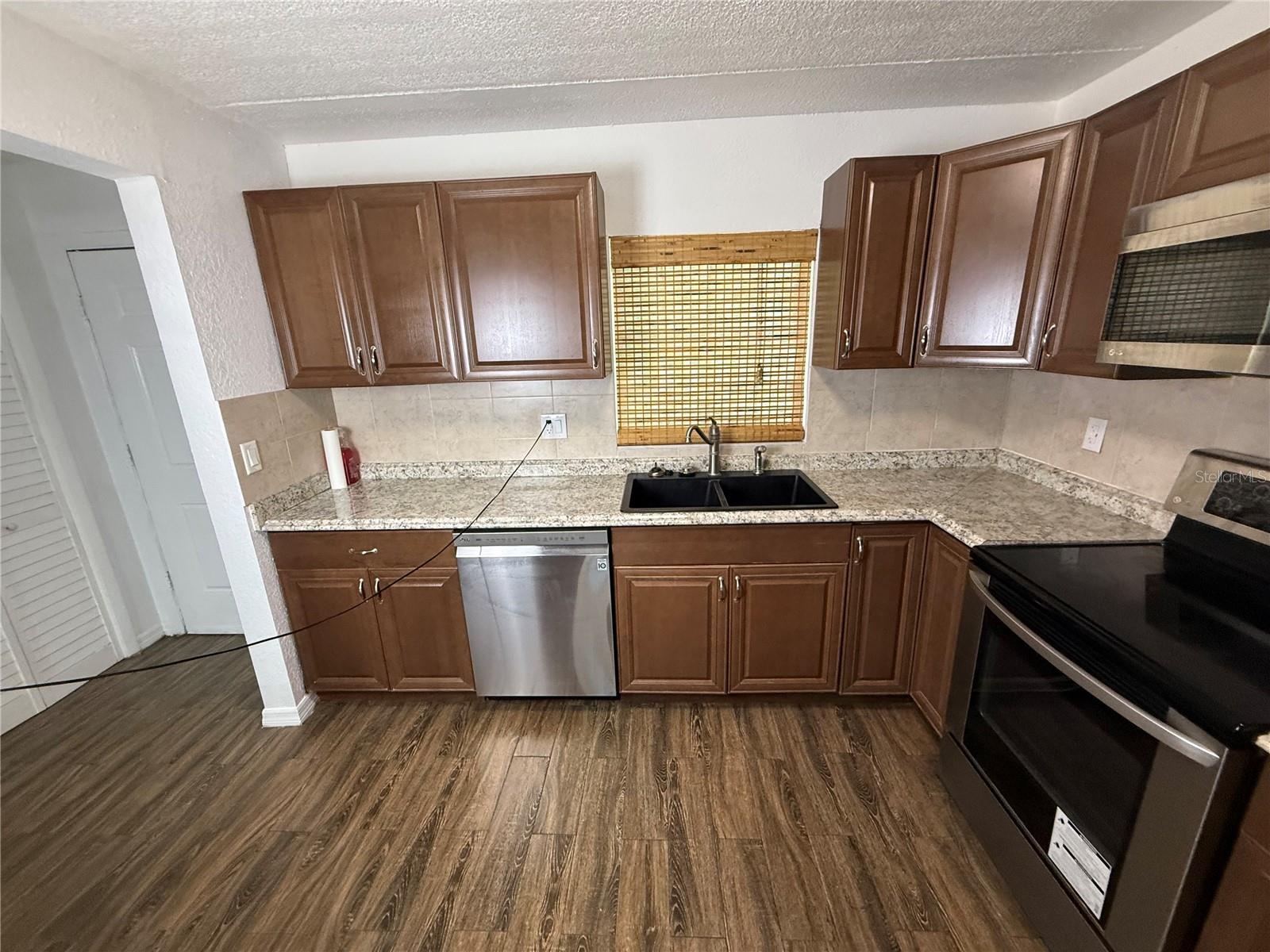 Image 3 of 27 For 14421 Americana Circle 103