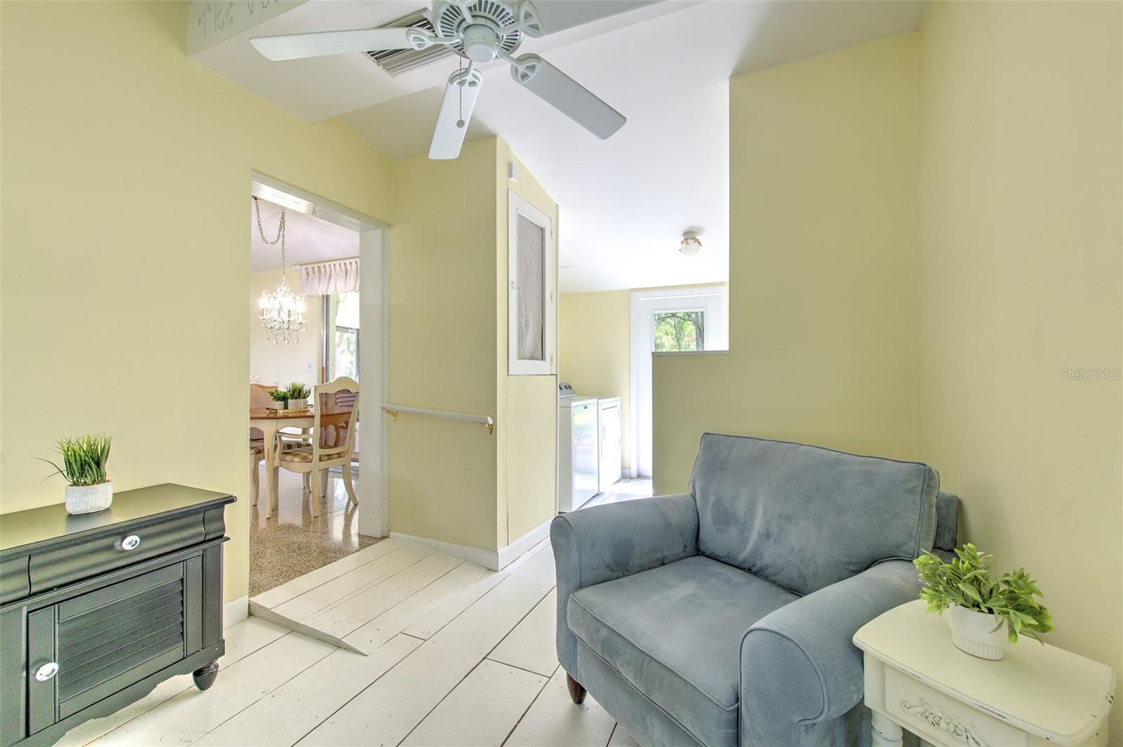 Listing photo id 14 for 17311 Darby Lane