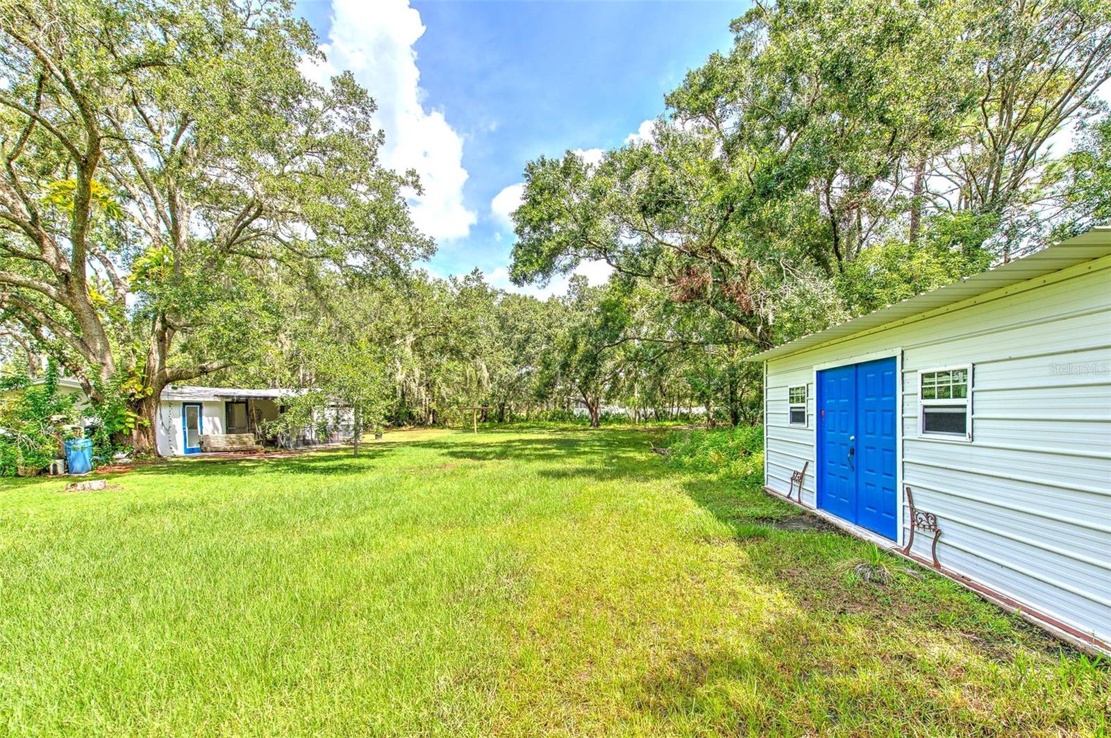 Listing photo id 31 for 17311 Darby Lane