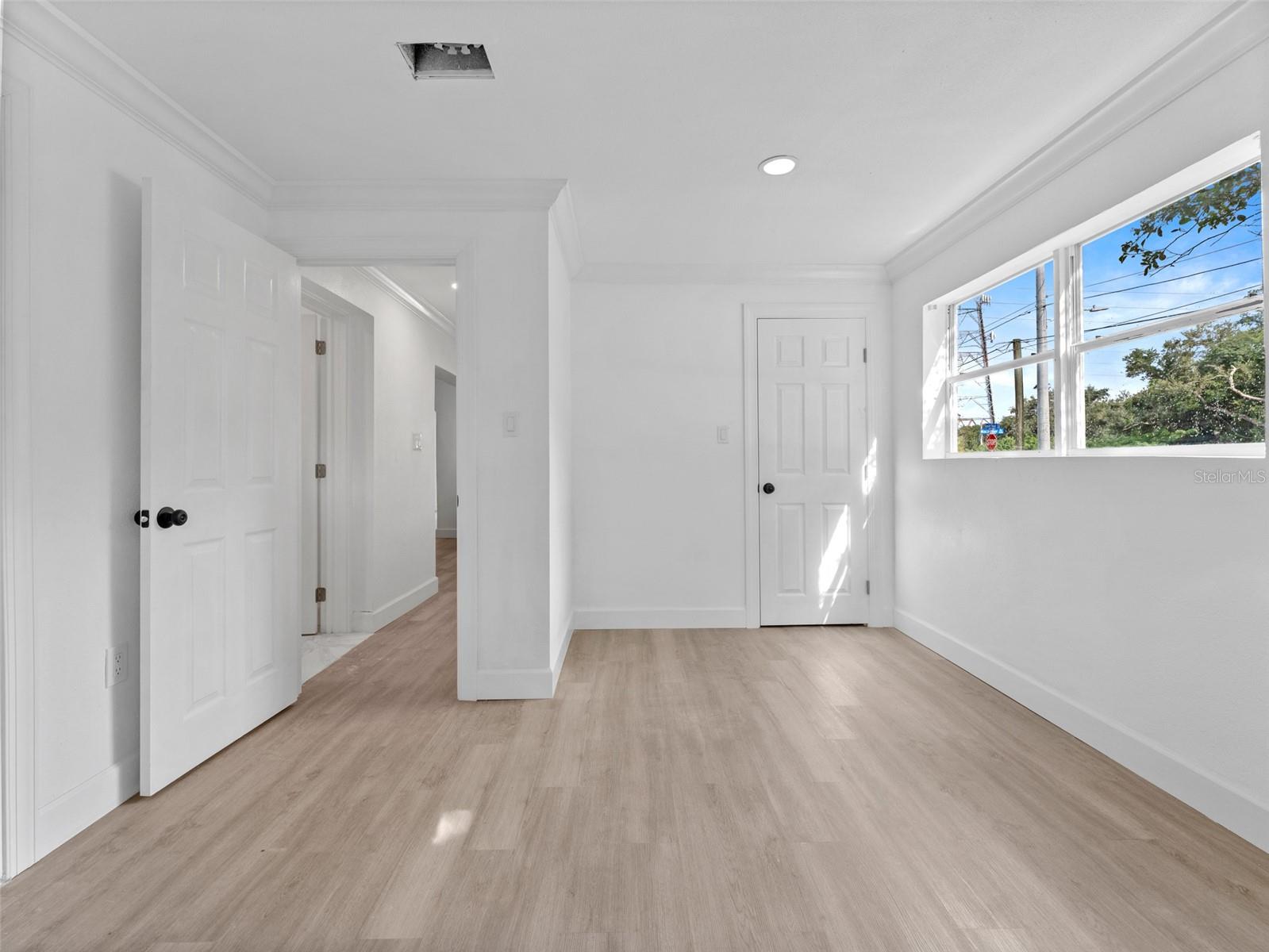 Image 20 of 30 For 1908 Macomber Avenue