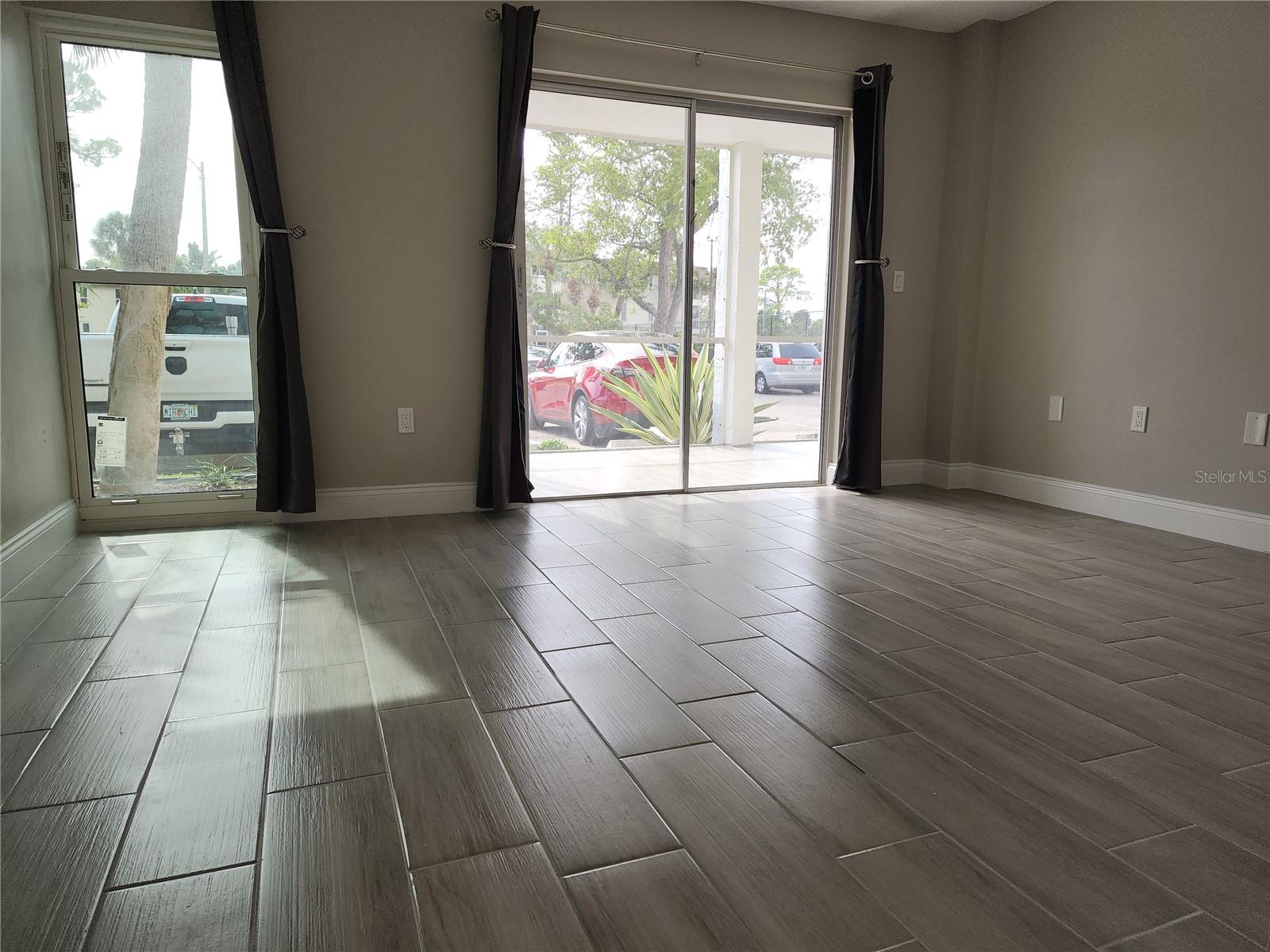 Image 20 of 47 For 4910 38th Way S 111