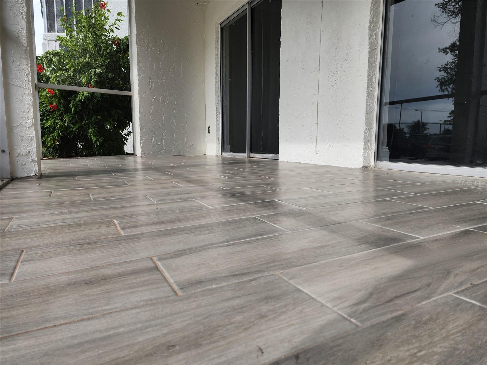 Image 3 of 47 For 4910 38th Way S 111