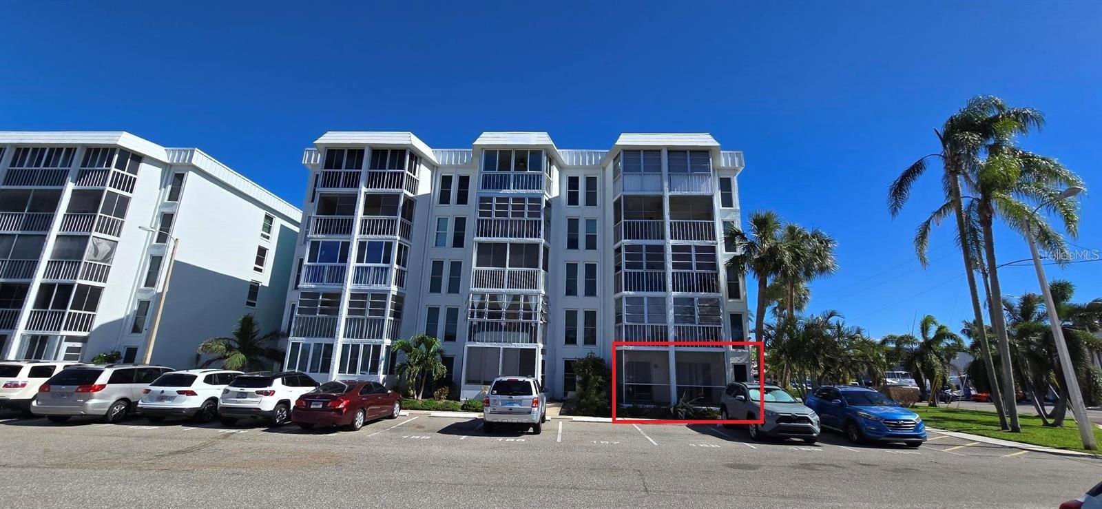 Image 33 of 47 For 4910 38th Way S 111