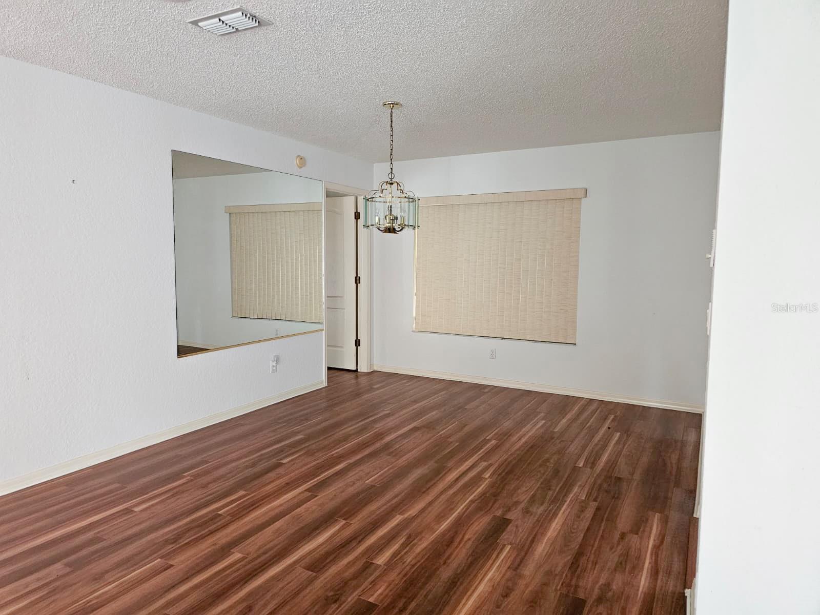 Image 9 of 18 For 10186 Sleepy Willow Court