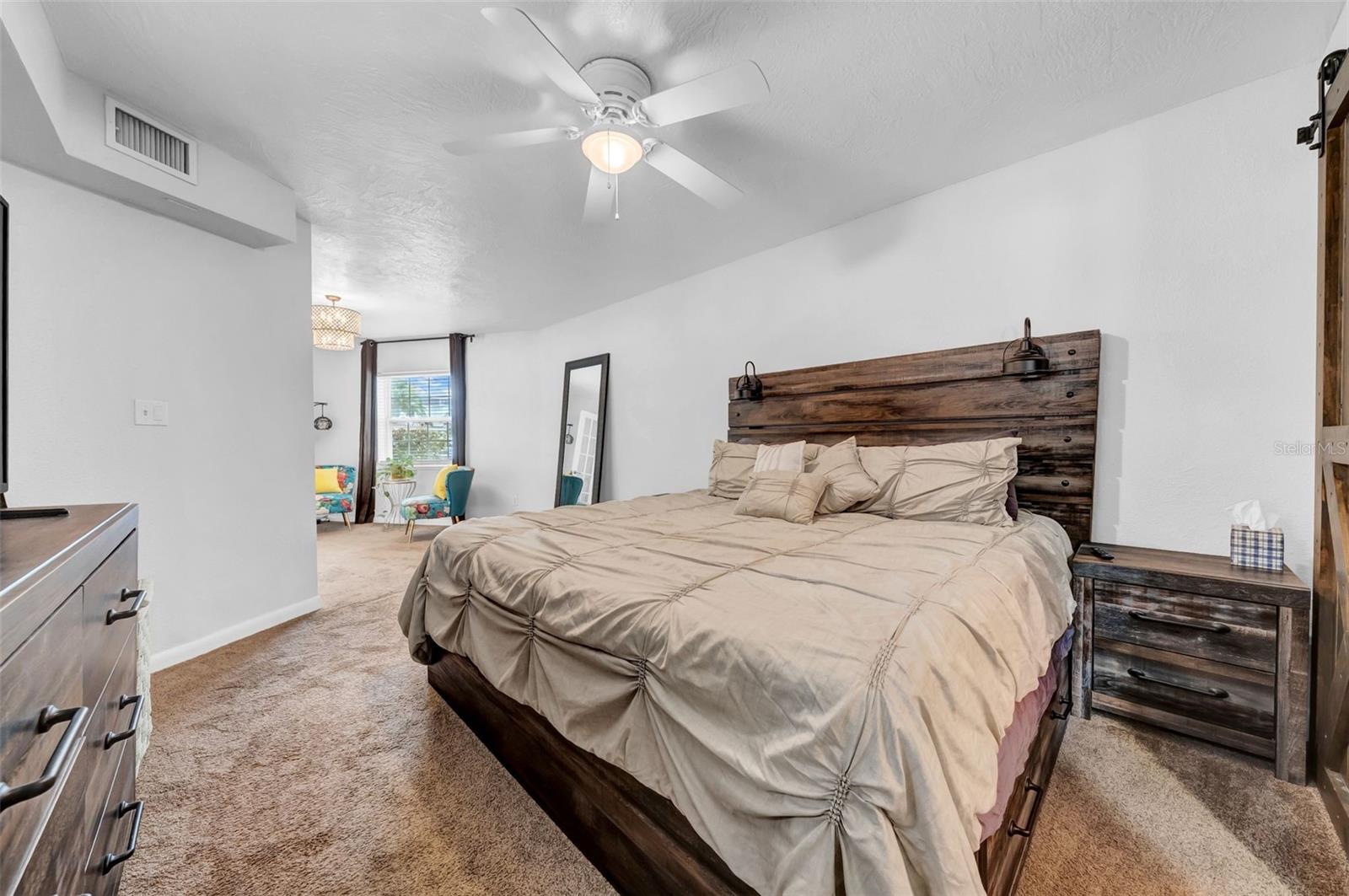 Image 16 of 41 For 1303 51st Avenue N