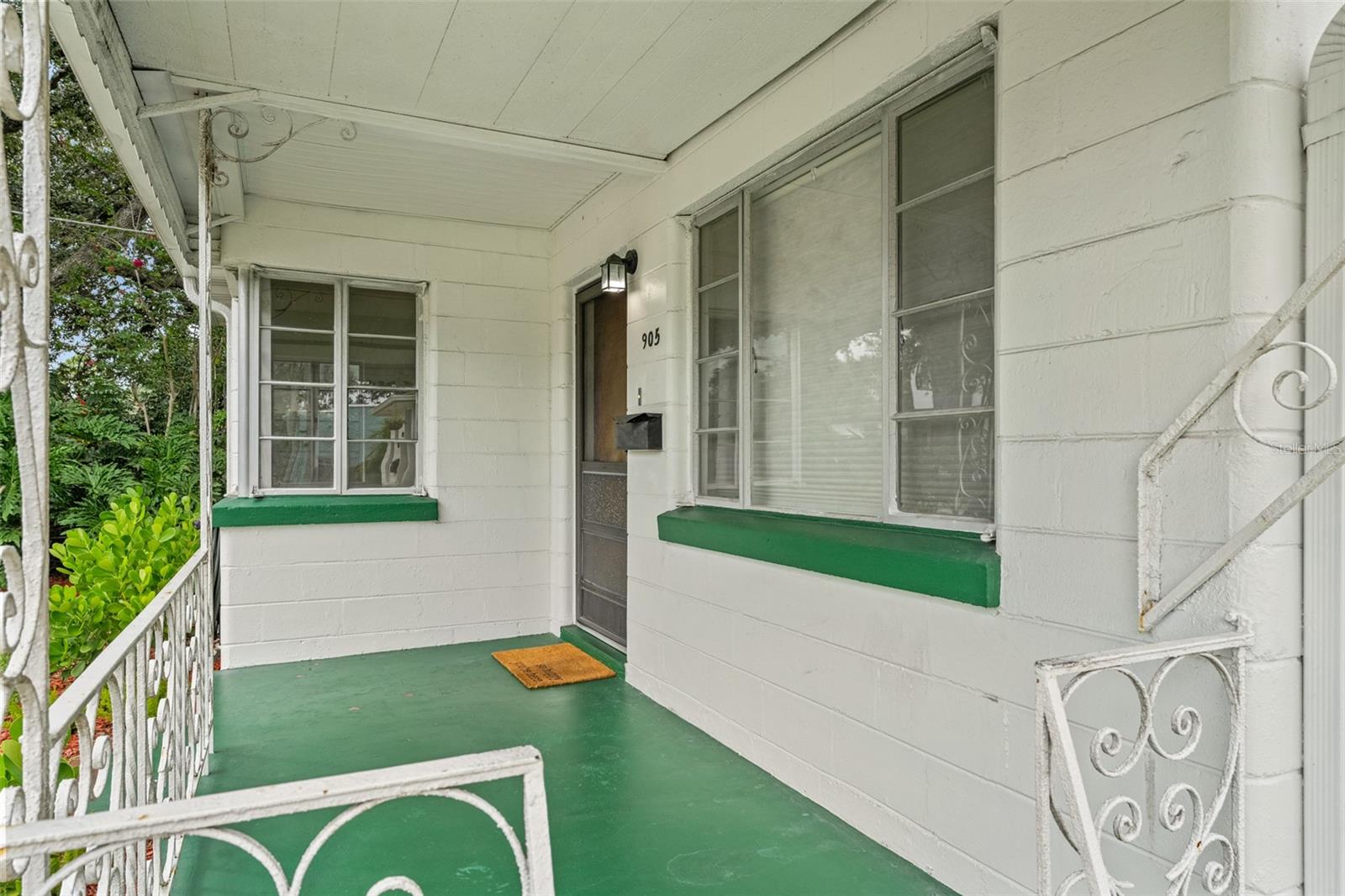 Image 6 of 37 For 905 Coral Street