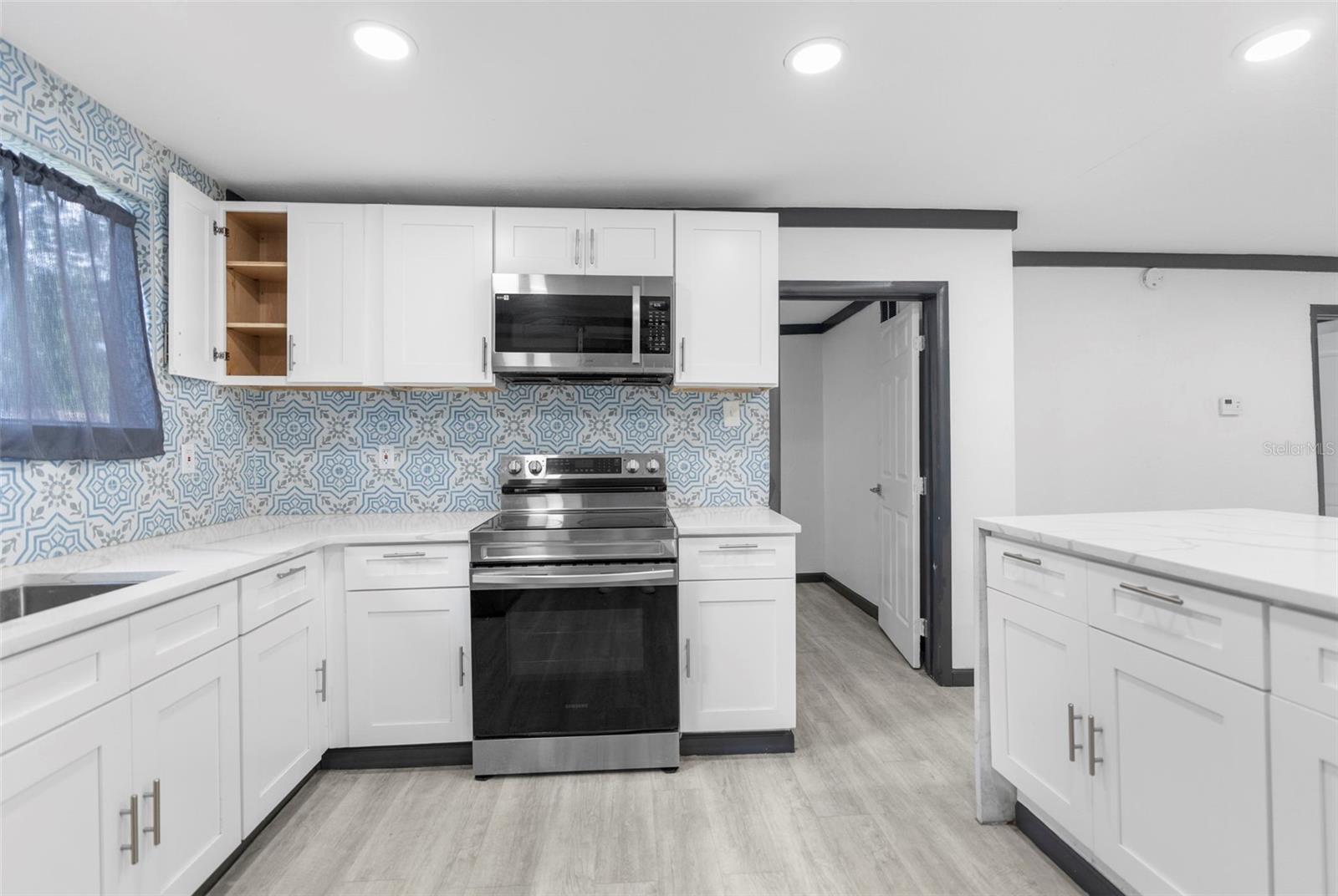Image 10 of 29 For 9602 11th Street