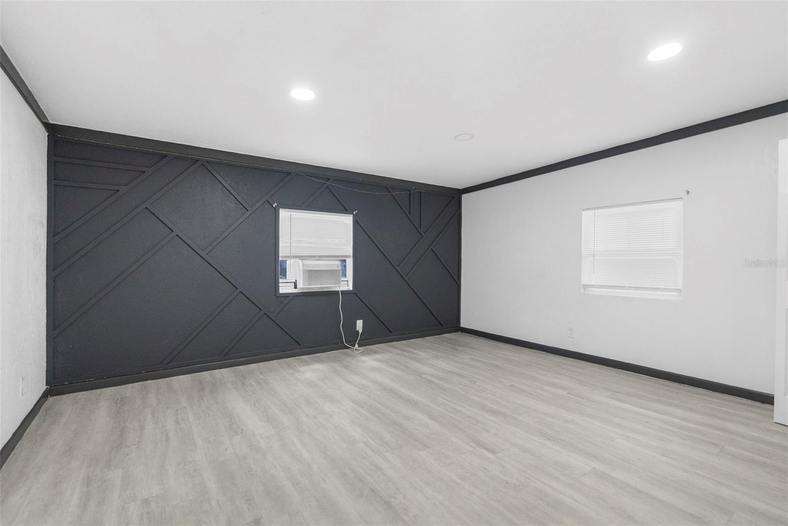 Image 14 of 29 For 9602 11th Street