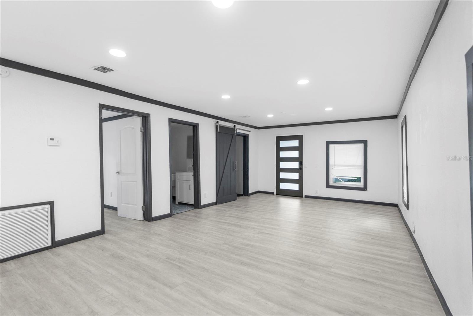 Image 5 of 29 For 9602 11th Street