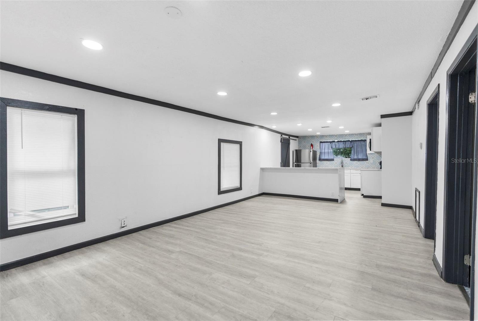 Image 7 of 29 For 9602 11th Street