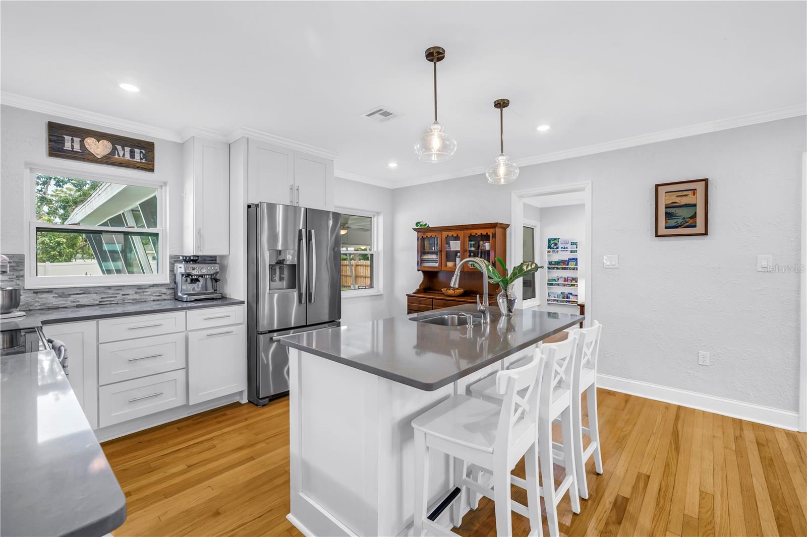 Image 11 of 42 For 2421 Covina Way S