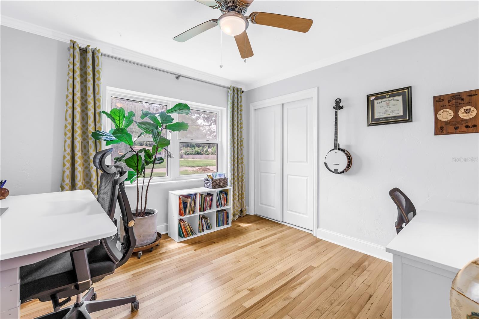 Image 23 of 42 For 2421 Covina Way S