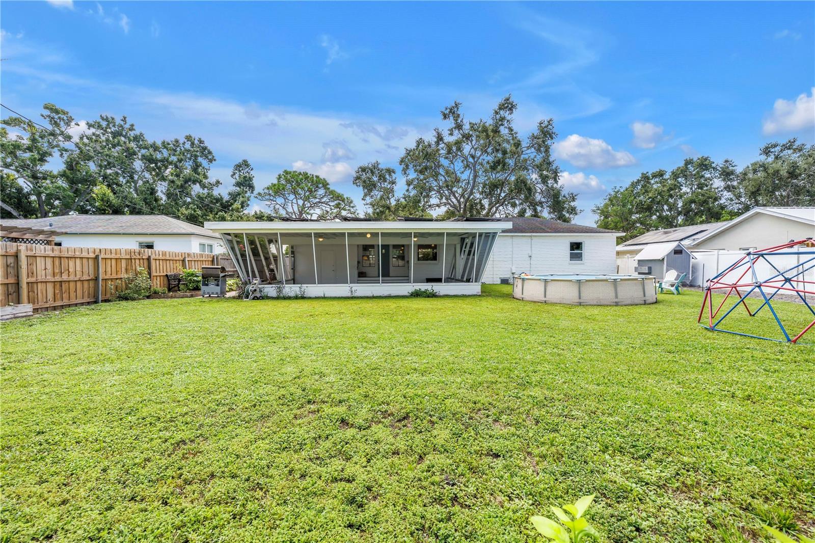 Image 32 of 42 For 2421 Covina Way S