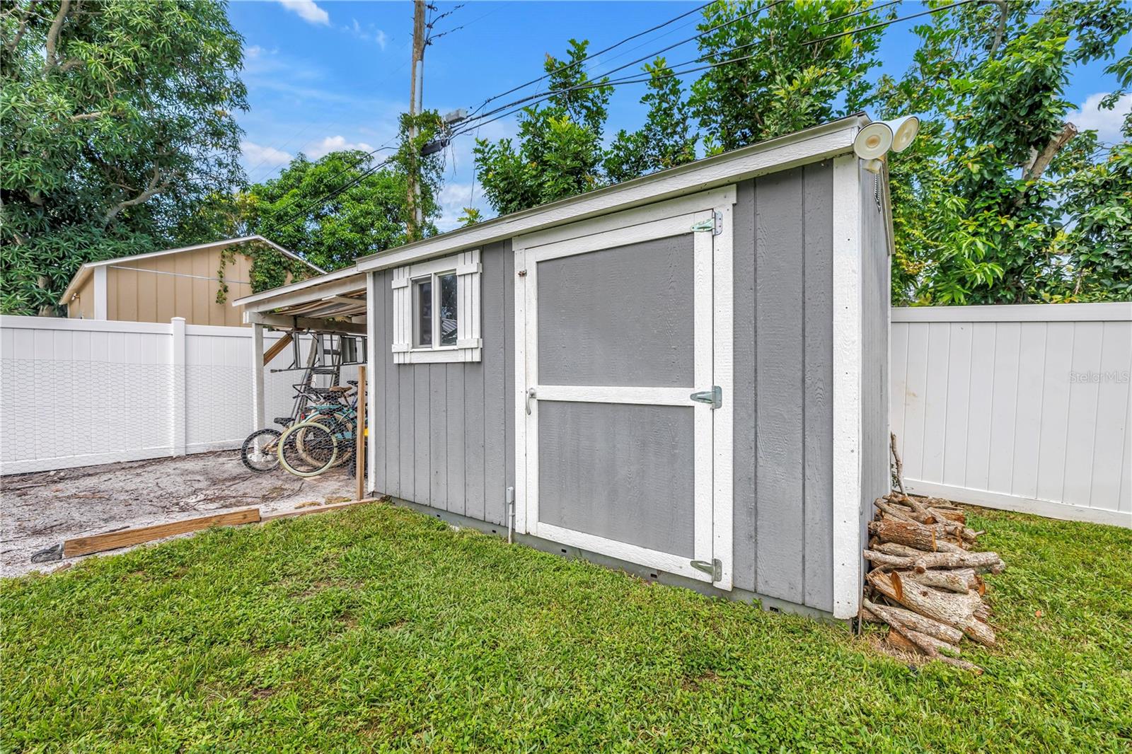 Image 33 of 42 For 2421 Covina Way S
