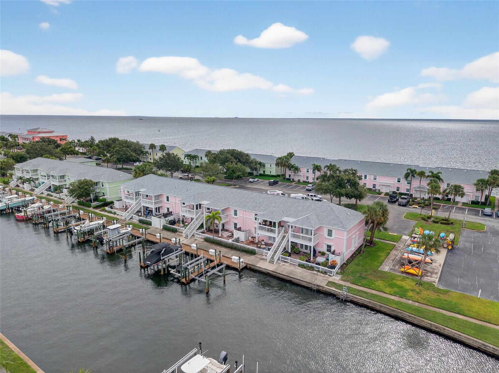 Image 37 of 56 For 5175 Coquina Key Drive Se D