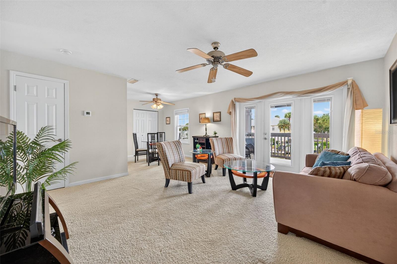 Image 4 of 56 For 5175 Coquina Key Drive Se D