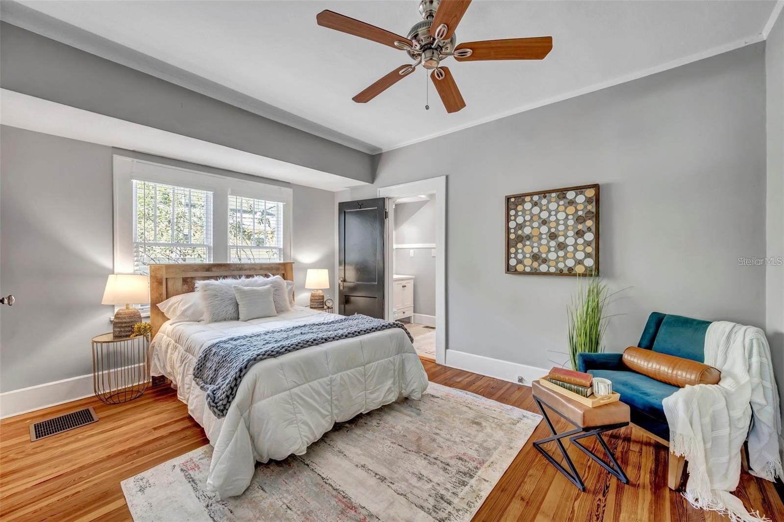 Image 16 of 30 For 455 13th Avenue Ne