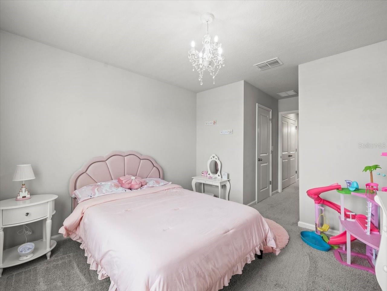 Image 34 of 49 For 5513 Brooklet Woods Drive
