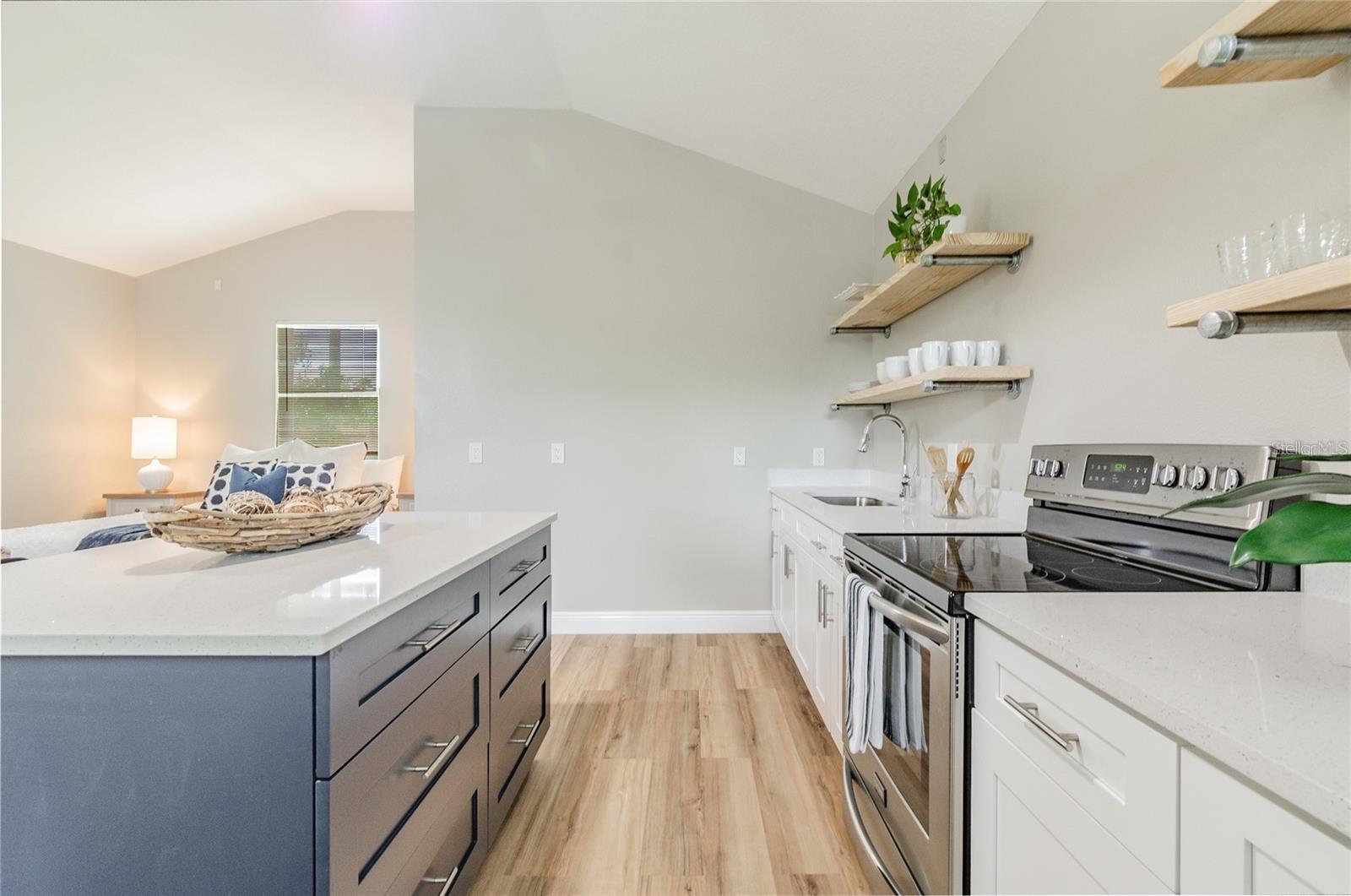 Image 4 of 9 For 5802 Suwanee Avenue B