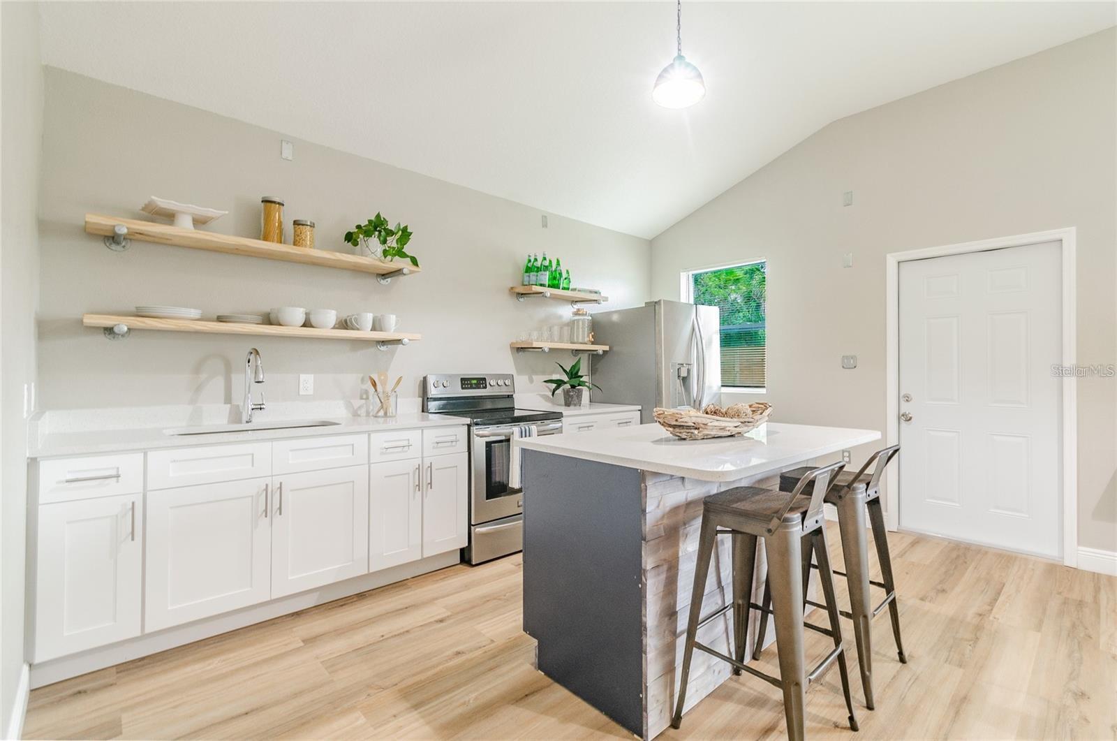 Image 5 of 9 For 5802 Suwanee Avenue B