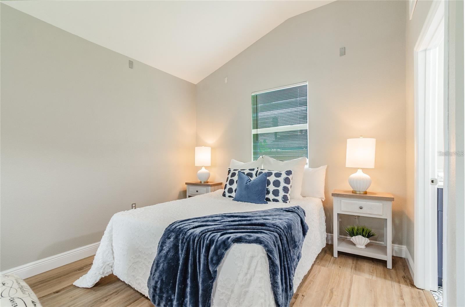 Image 8 of 9 For 5802 Suwanee Avenue B