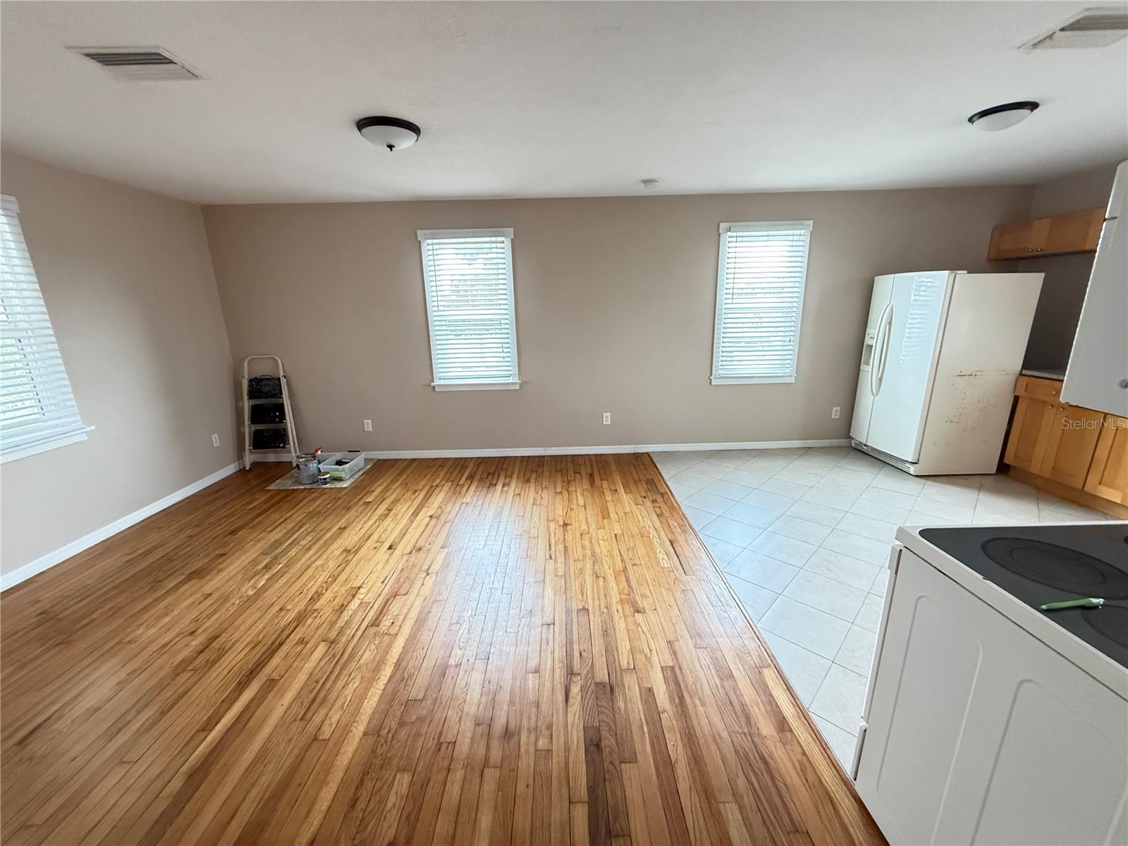 Image 7 of 8 For 2406 51st Avenue N A