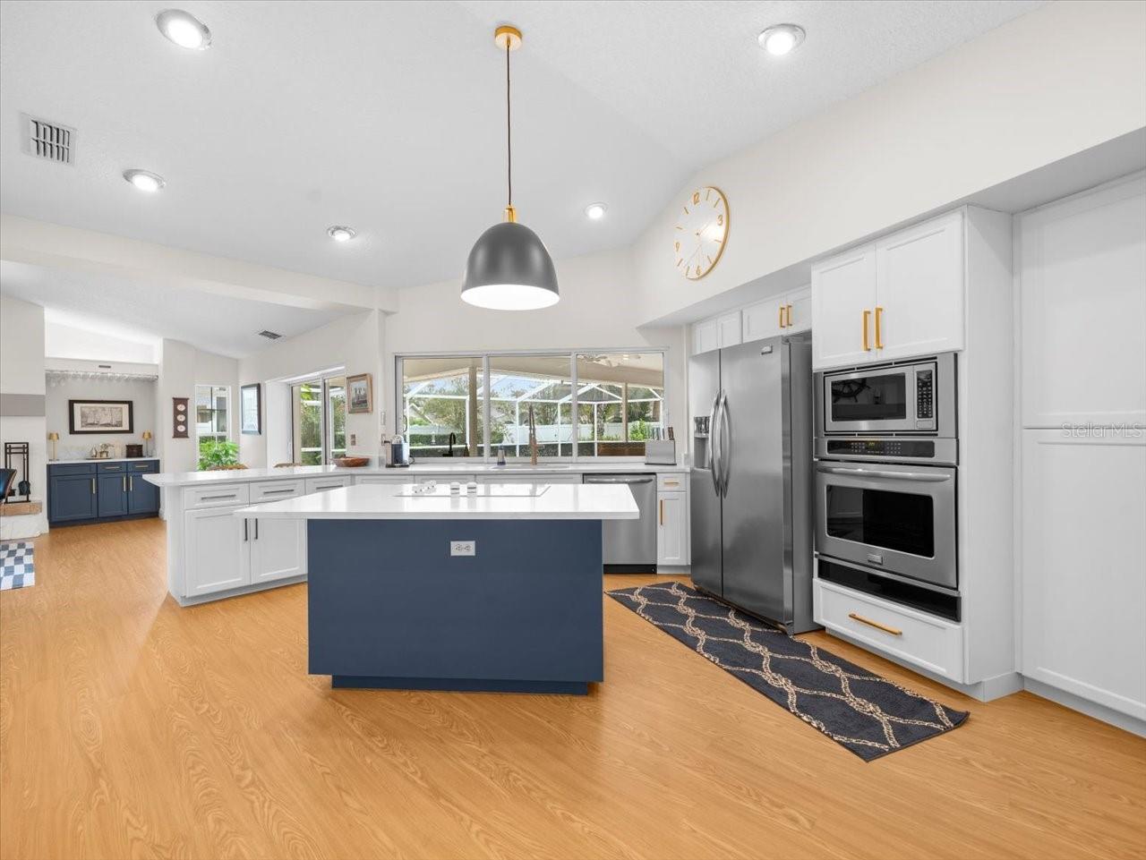 Image 15 of 56 For 13707 Walbrooke Drive