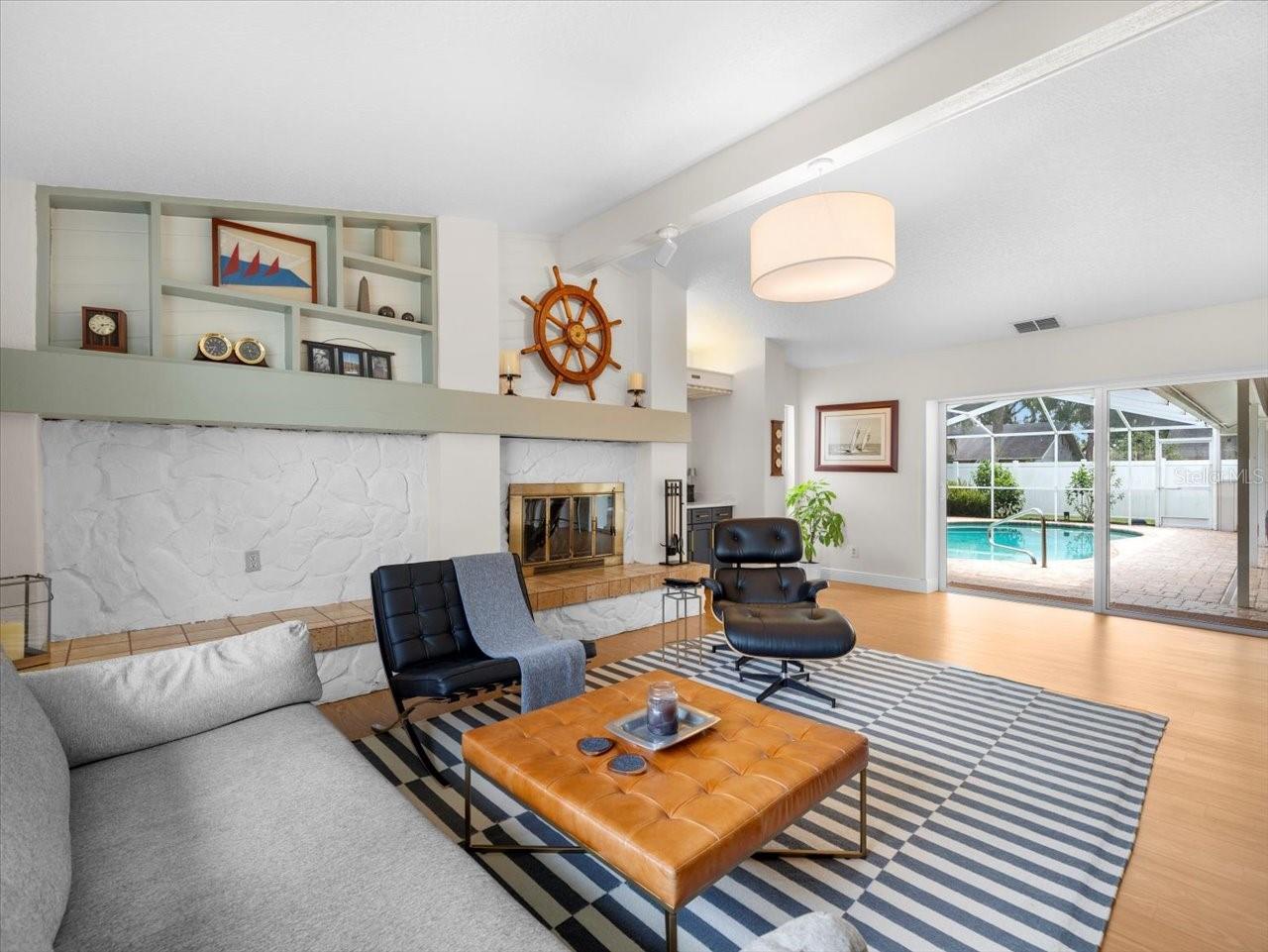 Image 23 of 56 For 13707 Walbrooke Drive