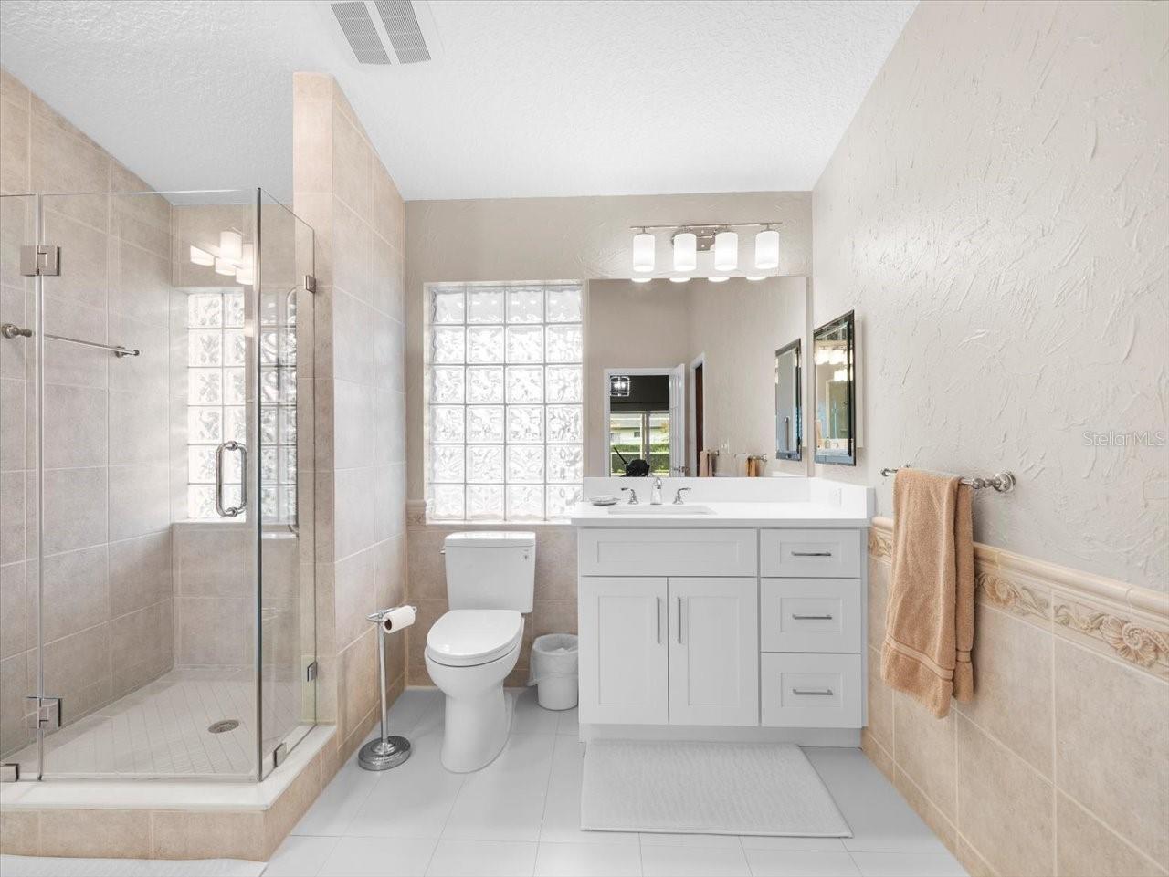 Image 33 of 56 For 13707 Walbrooke Drive