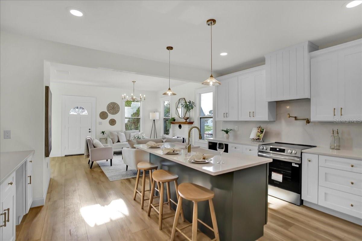 Image 11 of 46 For 217 38th Street N