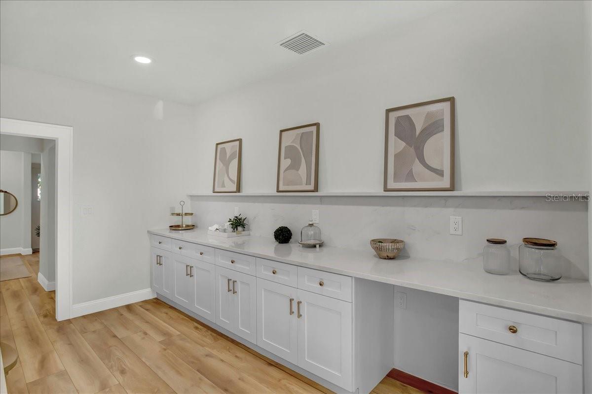 Image 12 of 46 For 217 38th Street N