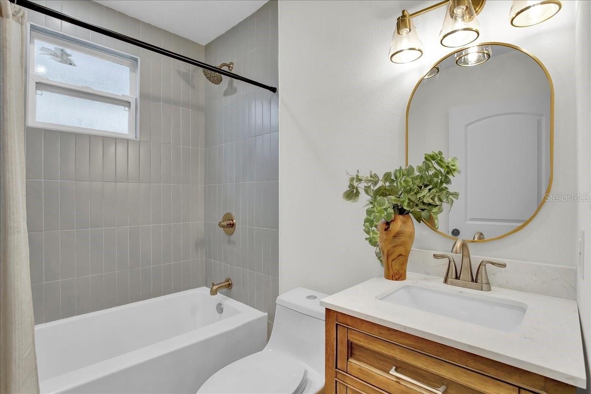 Image 26 of 46 For 217 38th Street N
