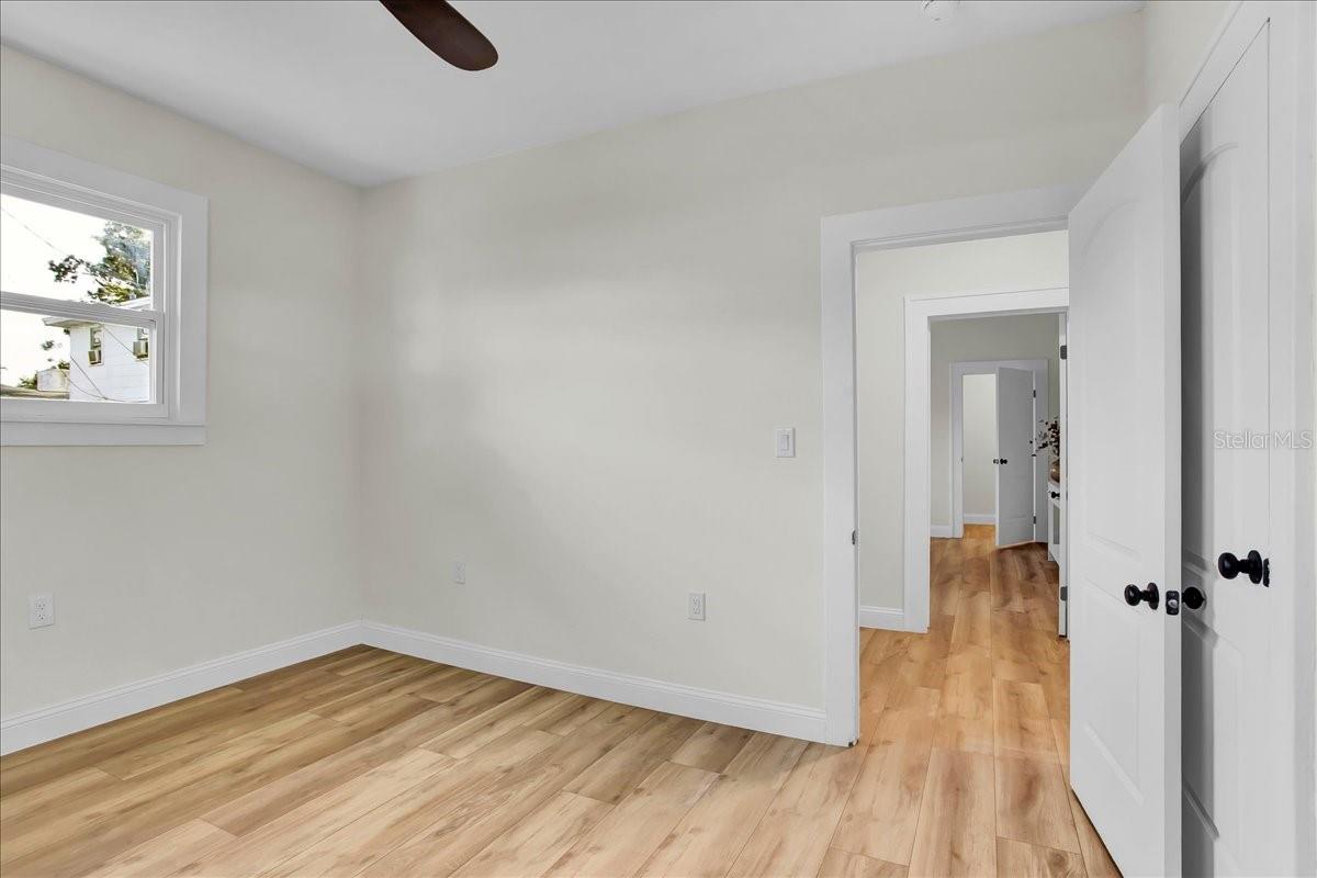 Image 31 of 46 For 217 38th Street N