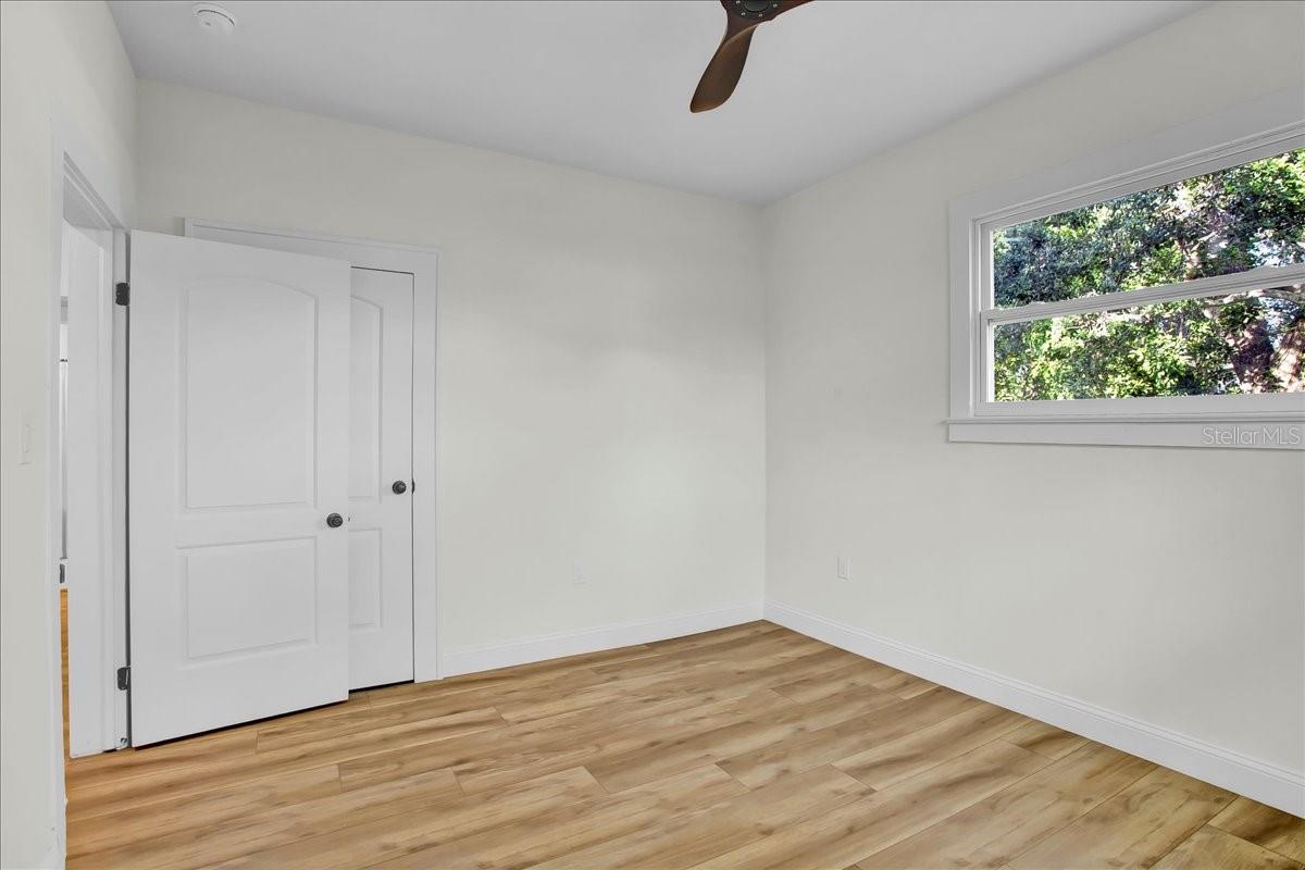 Image 32 of 46 For 217 38th Street N