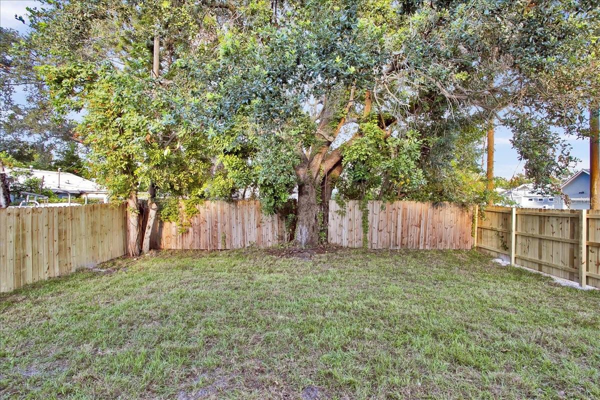 Image 36 of 46 For 217 38th Street N