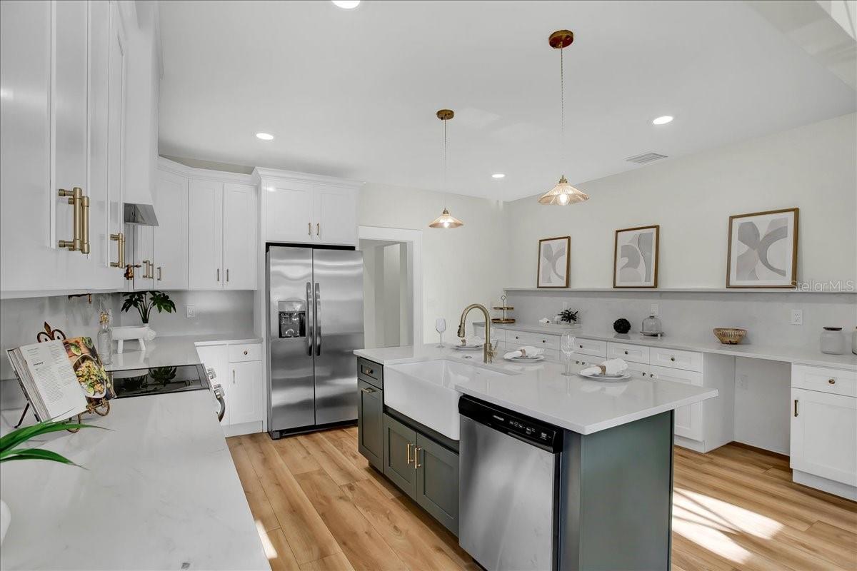 Image 8 of 46 For 217 38th Street N