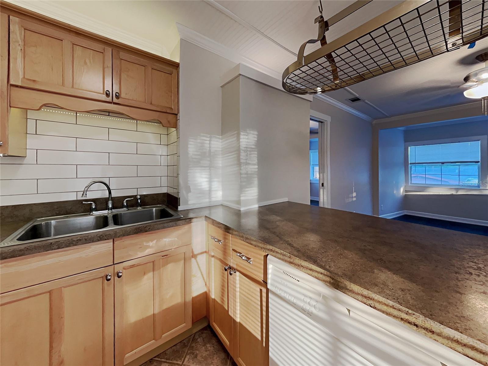 Image 11 of 31 For 4810 2nd Avenue N F