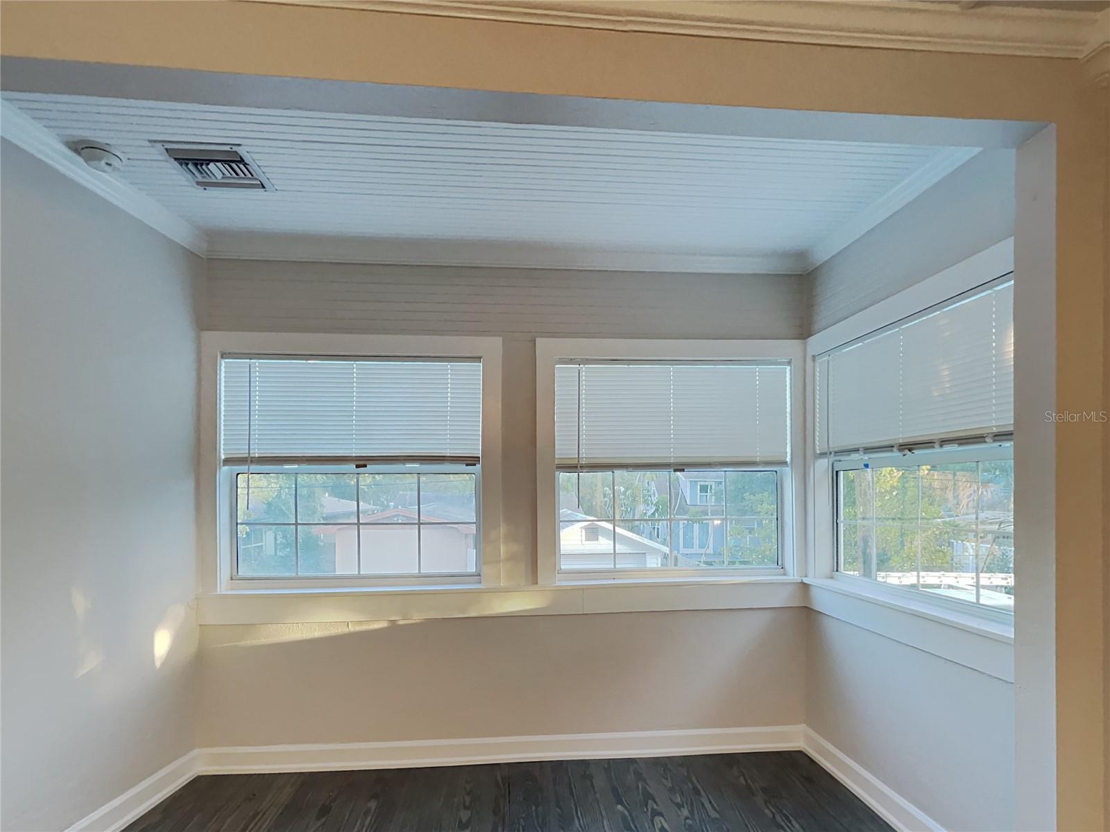 Image 13 of 31 For 4810 2nd Avenue N F