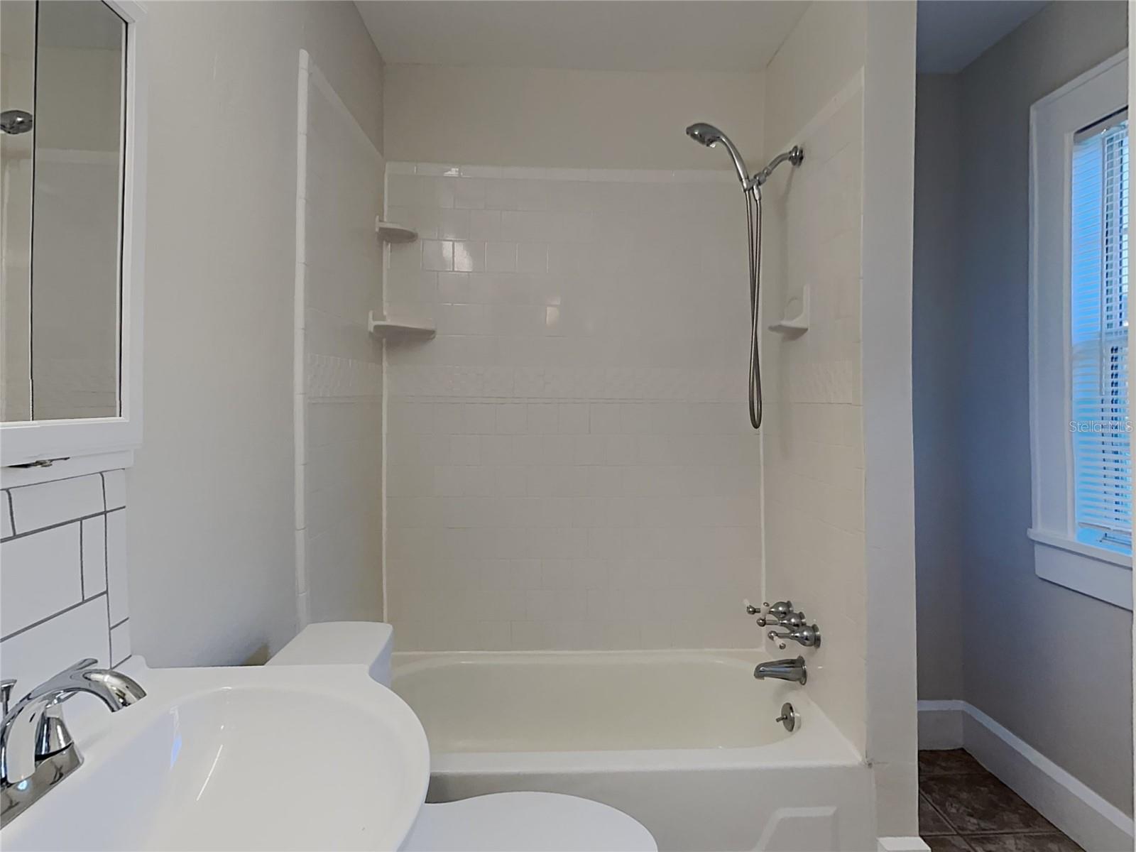 Image 20 of 31 For 4810 2nd Avenue N F