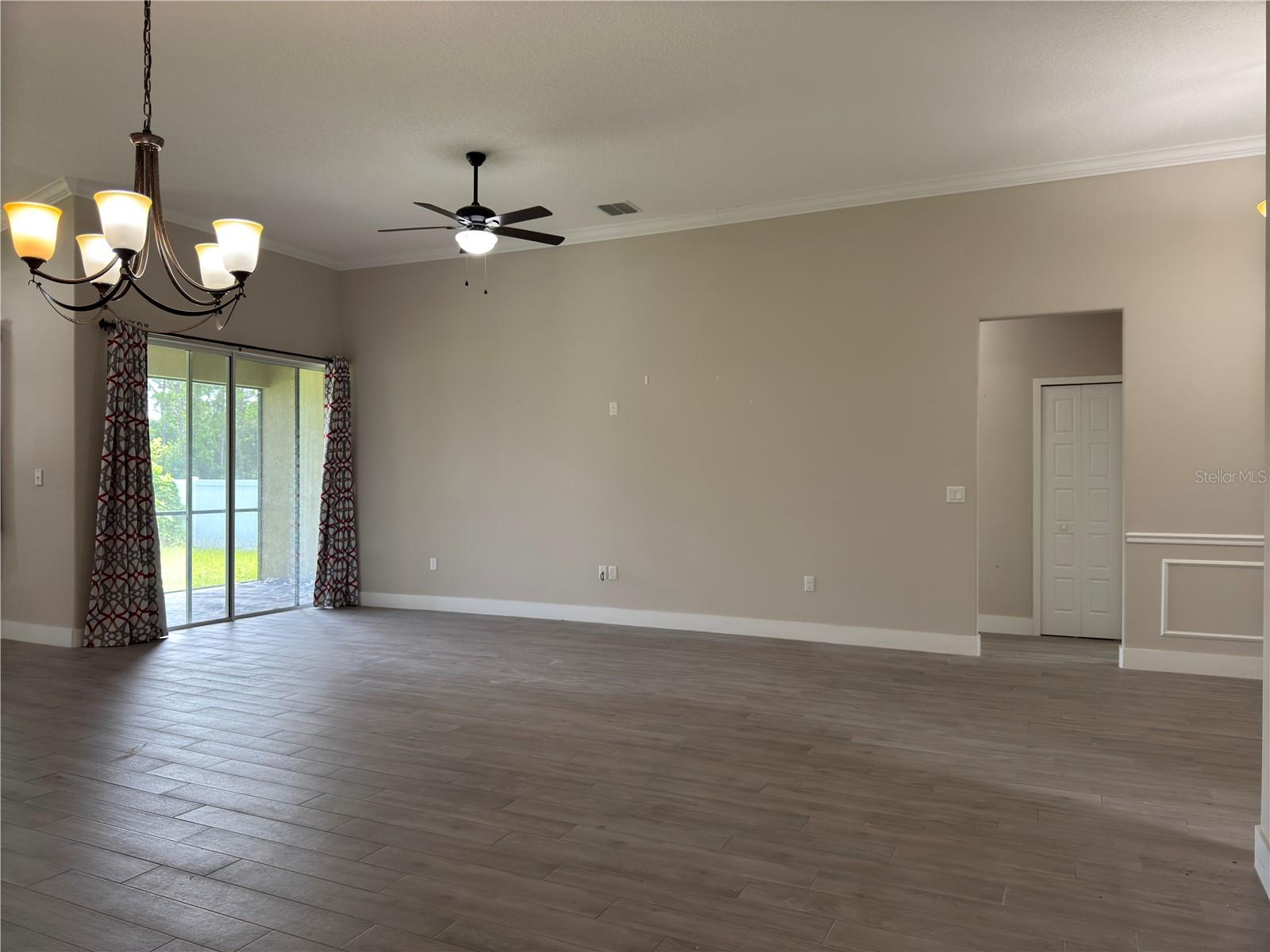 Image 10 of 53 For 990 Sorrel Street Nw