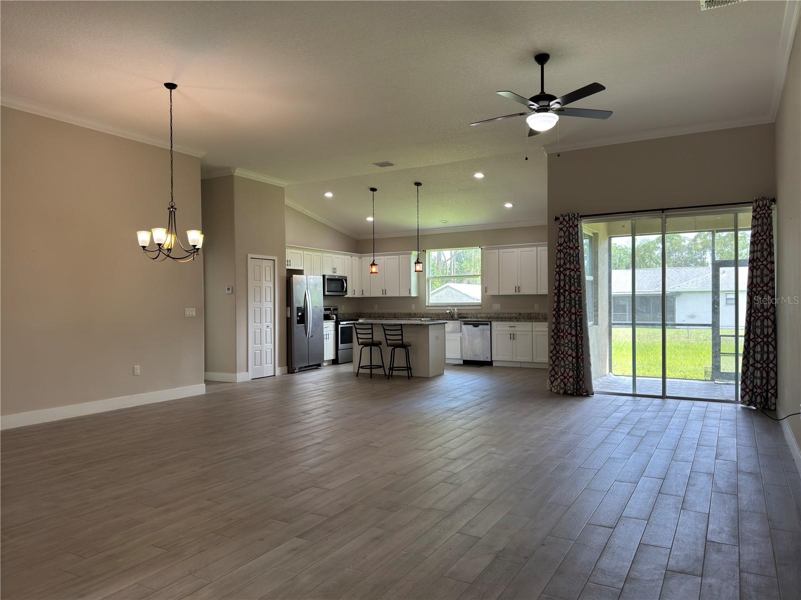 Image 11 of 53 For 990 Sorrel Street Nw