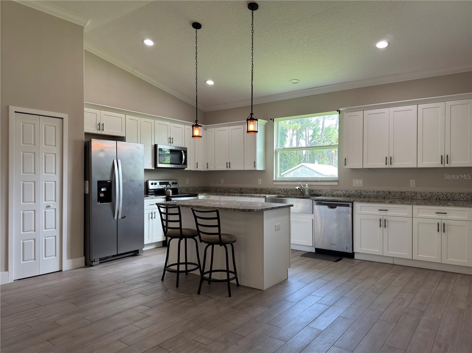 Image 16 of 53 For 990 Sorrel Street Nw