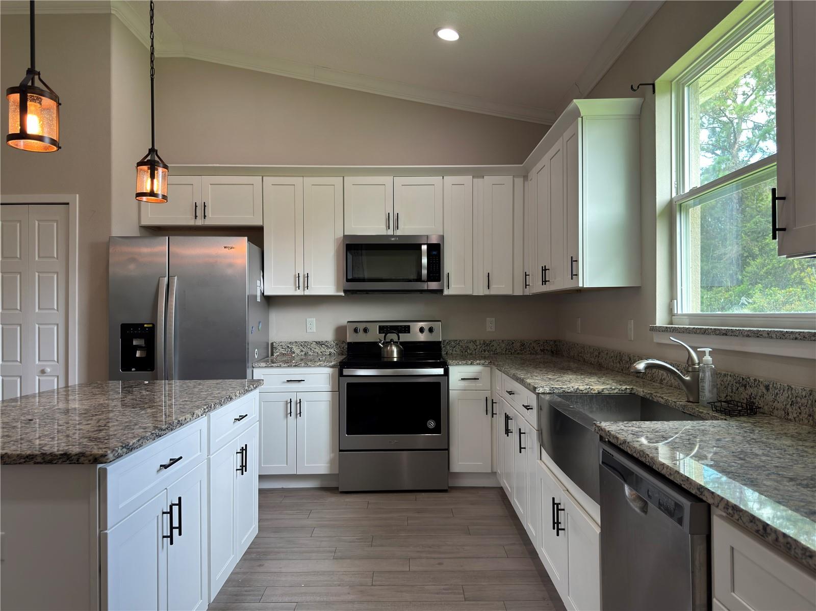 Image 18 of 53 For 990 Sorrel Street Nw